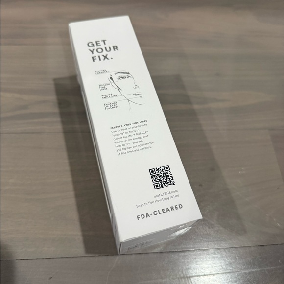 NWT! NuFACE FIX Line Smoothing Device - Picture 6 of 12